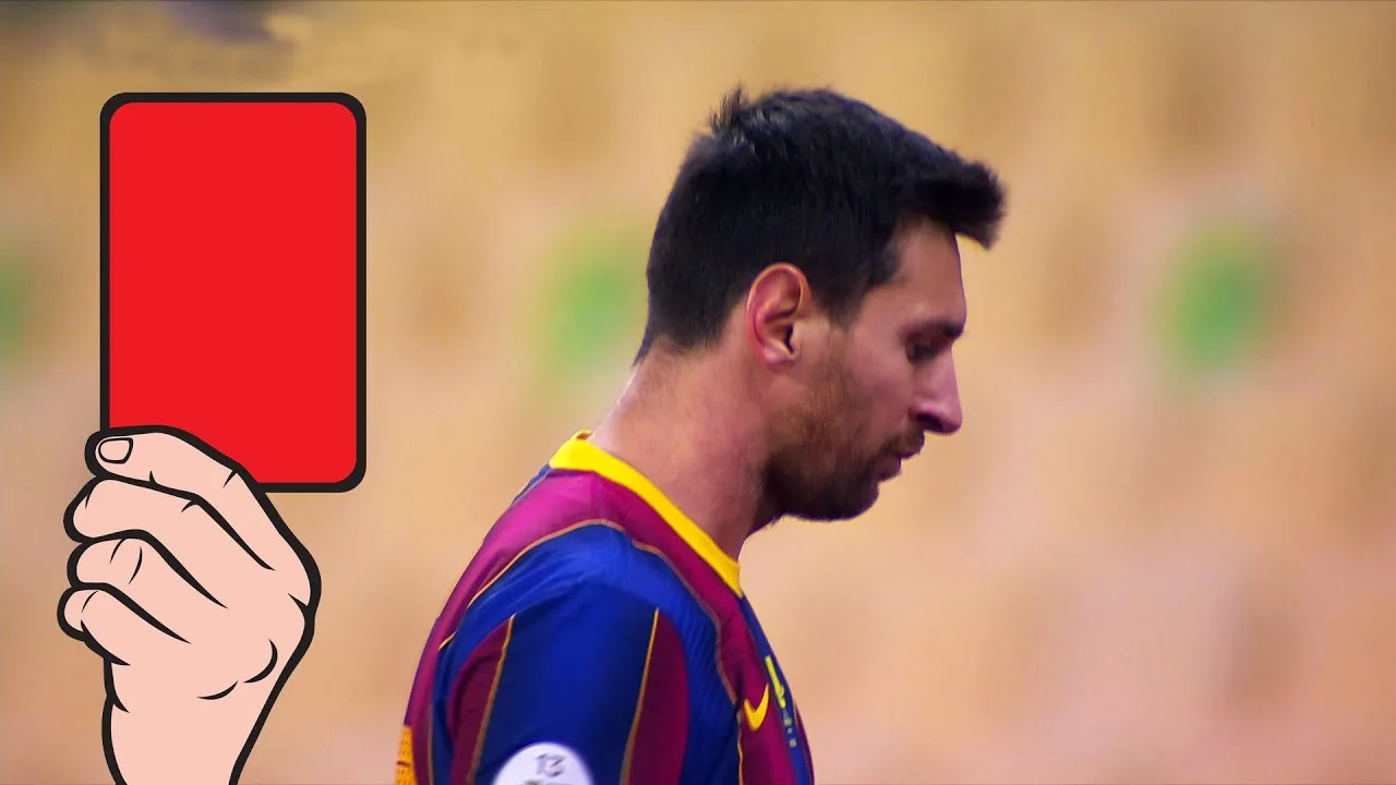 Lionel Messi get the FIRST RED CARD in the FINAL