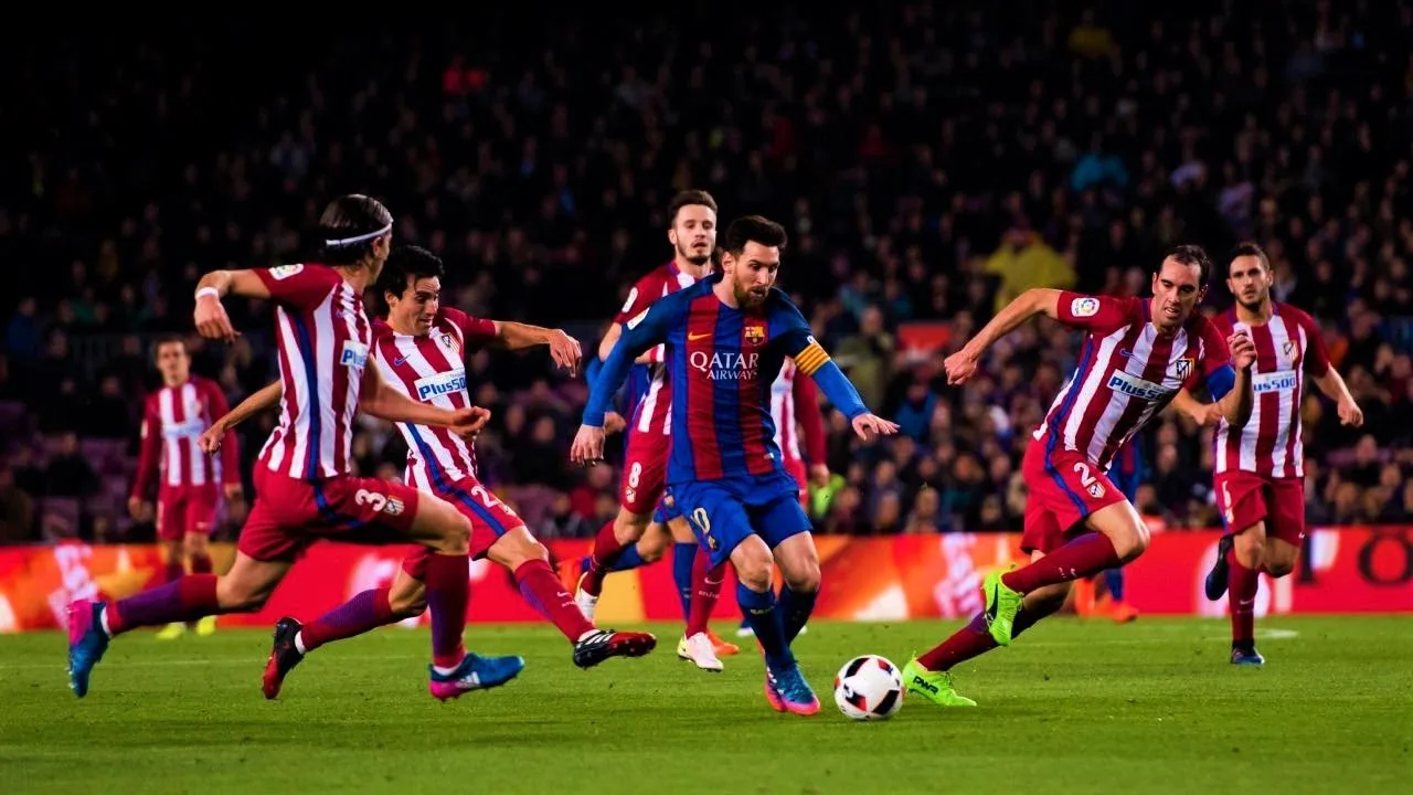 Lionel Messi – Close Control Dribbling – No Space