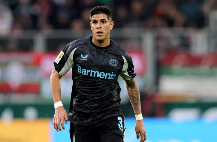 Le défenseur du Bayer Leverkusen comparé à Lionel Messi et Mohamed Salah