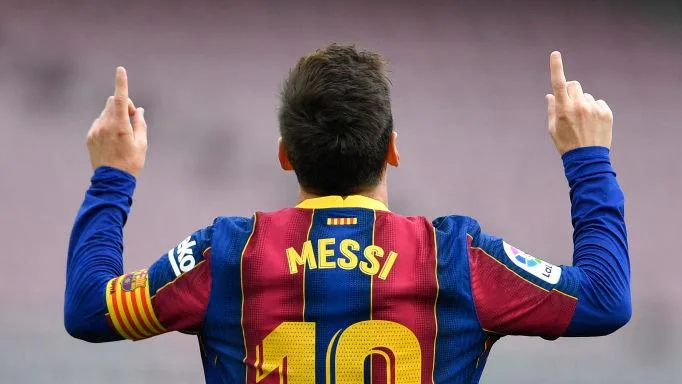 Lionel Messi fait allusion aux retrouvailles de Barcelone : un retour pourrait-il être à l’horizon ?