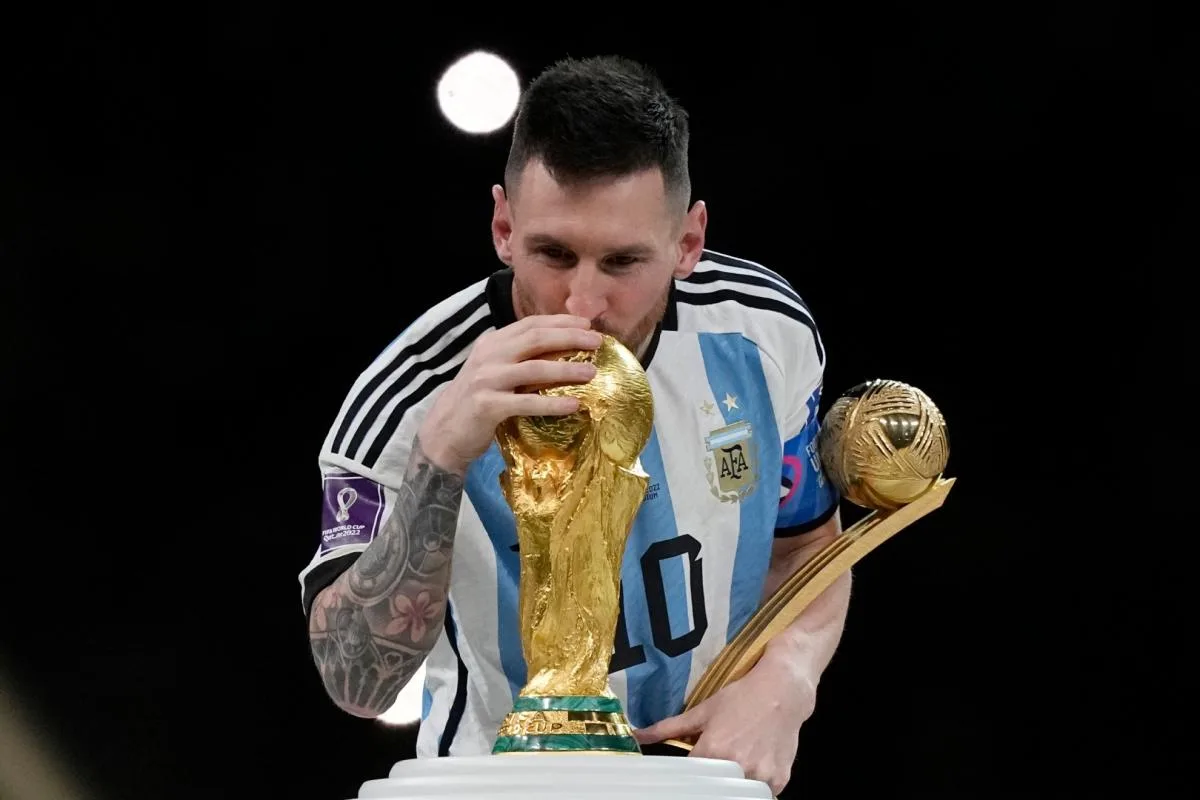 La Ligue 1 répond à Cristiano Ronaldo : « Leo Messi joue à 38 degrés »