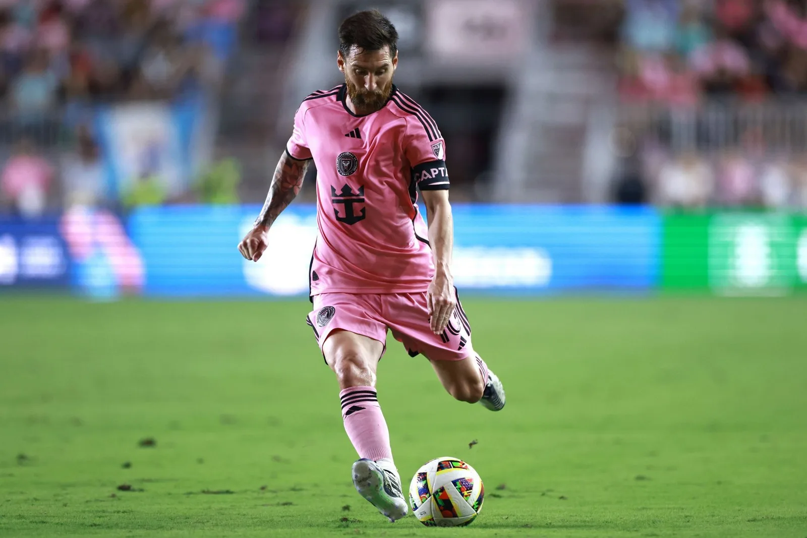 L’Inter Miami de Lionel Messi se rapproche d’une deuxième signature pour la saison MLS 2025 après avoir conclu un accord de 800 000 $ : rapports