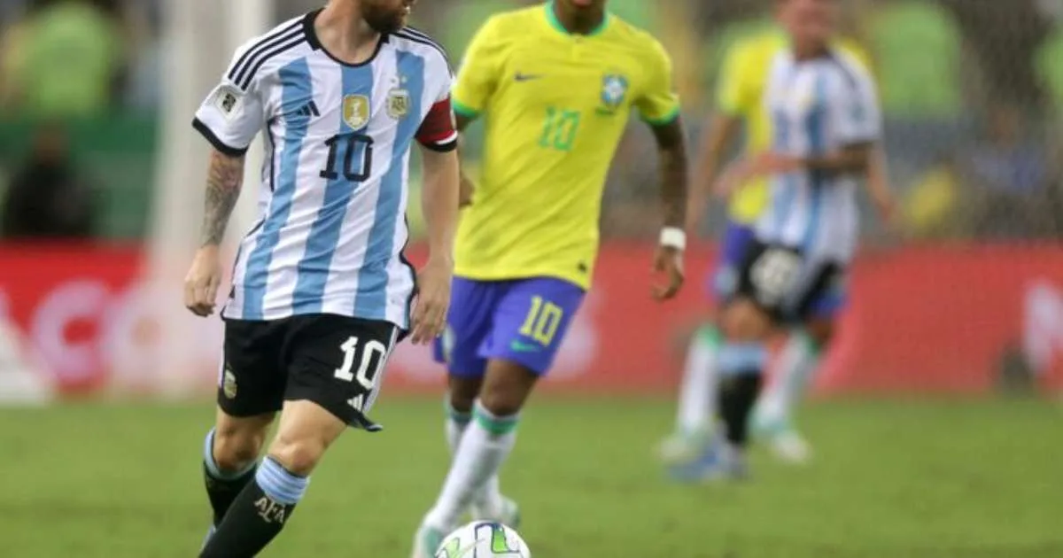 Lionel Messi montre son impressionnante collection de maillots de l’équipe nationale argentine ; regarder