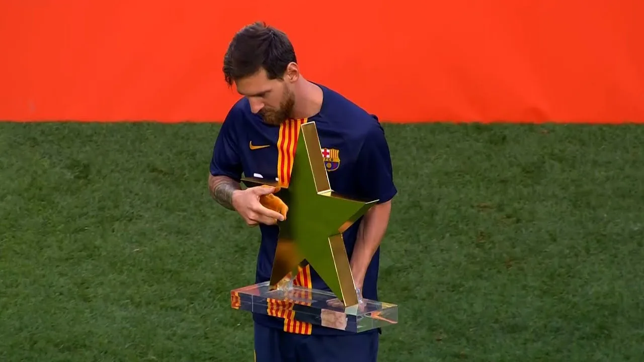 Lionel Messi vs Boca Juniors | Every Touch | 15/08/2018