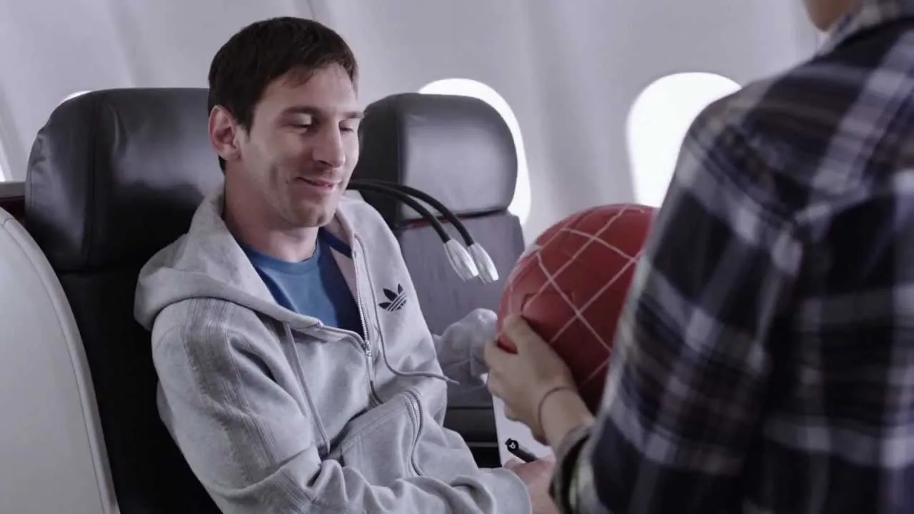 Leo Messi vs Kobe Bryant – Legends on Board – Turkish