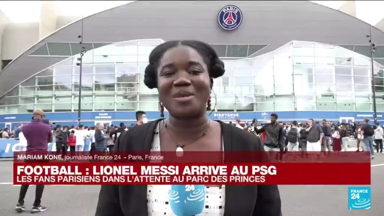 Football : Lionel Messi est arrivé à l'aéroport du