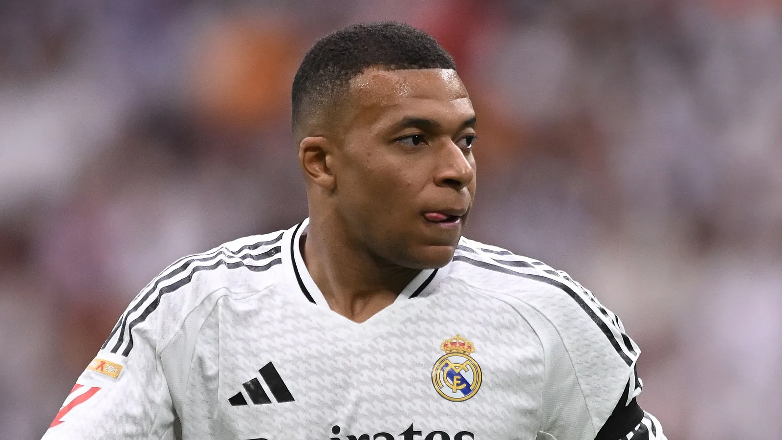 «Ne lui demandez pas de jouer comme Lionel Messi! – Kylian MBAPPE Criticism Rubboued par Michel Platini alors qu’il étiquette la superstar du Real Madrid un « phénomène » après une prolifique saison en Espagne