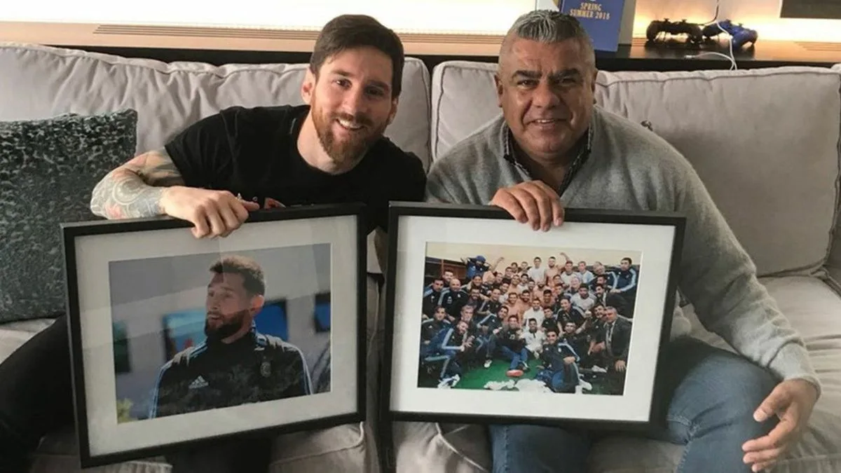 Lionel Messi a également reçu Chiqui Tapia chez lui à Funes