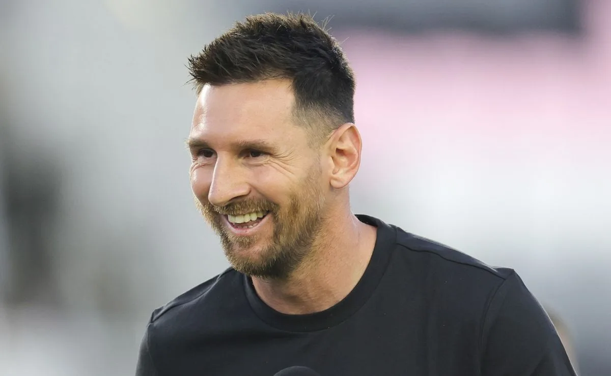 Rapport: Lionel Messi de retour à Barcelone pour des retrouvailles émotionnelles avec son ancien club