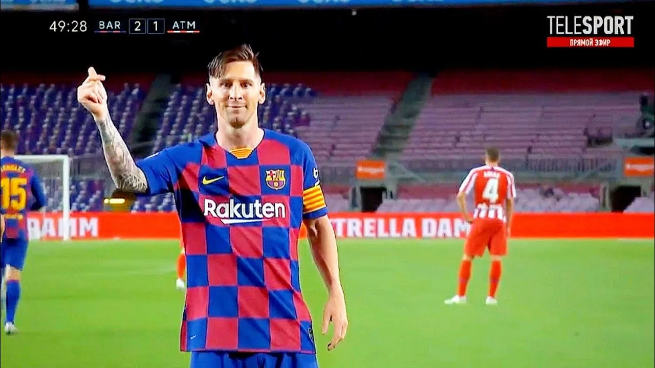 Lionel Messi Scores 700th Career Goal – Panenka Penalty vs