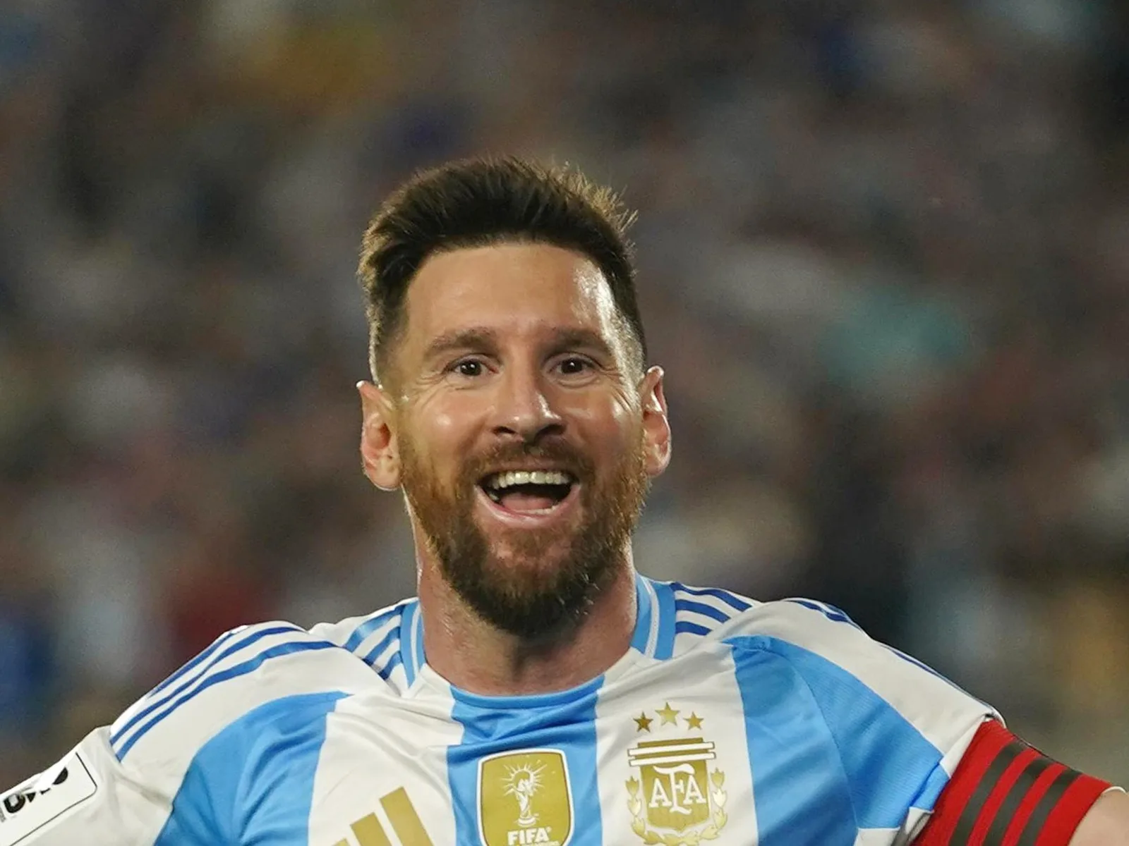 Lionel Messi a ouvert les portes de son musée du maillot et a montré ses reliques les plus sacrées avec l’équipe nationale argentine