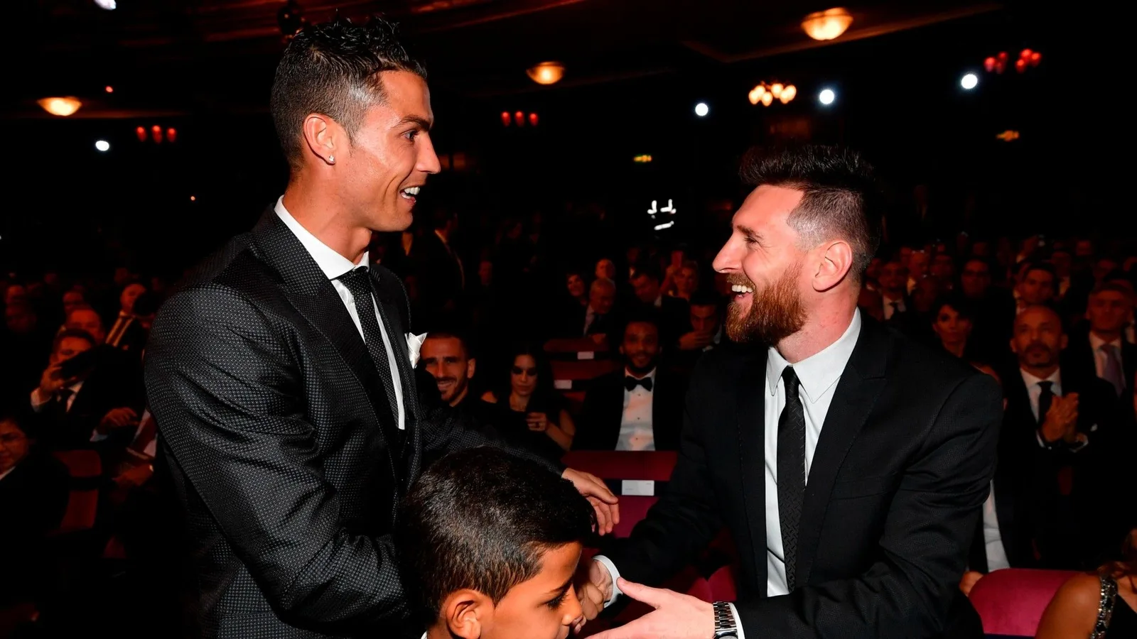 Lionel Messi et Cristiano Ronaldo en tête de la liste restreinte du Mondial 11 masculin de la FIFPRO, Mohamed Salah n’étant pas nominé