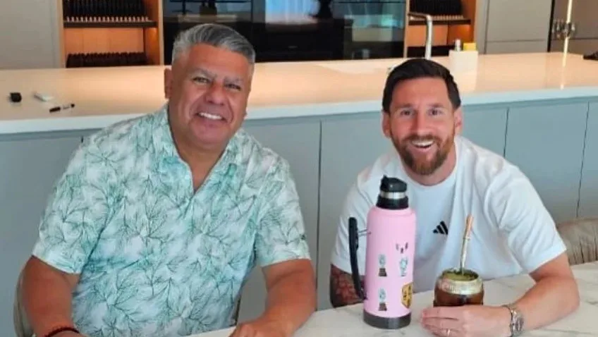 Lionel Messi et Claudio Tapia ont dit au revoir à 2024 avec quelques dunks