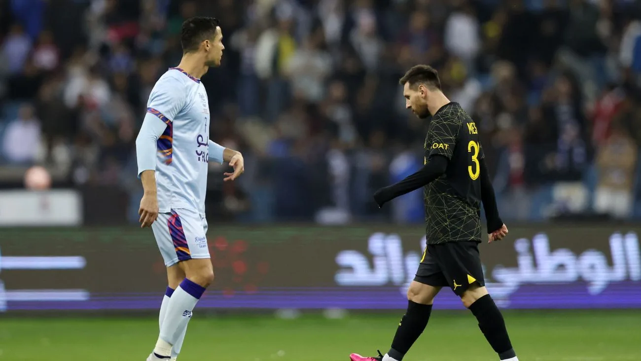 Léo Messi ou Cristiano ? L’une des stars du football aurait une offre pour revenir en Europe