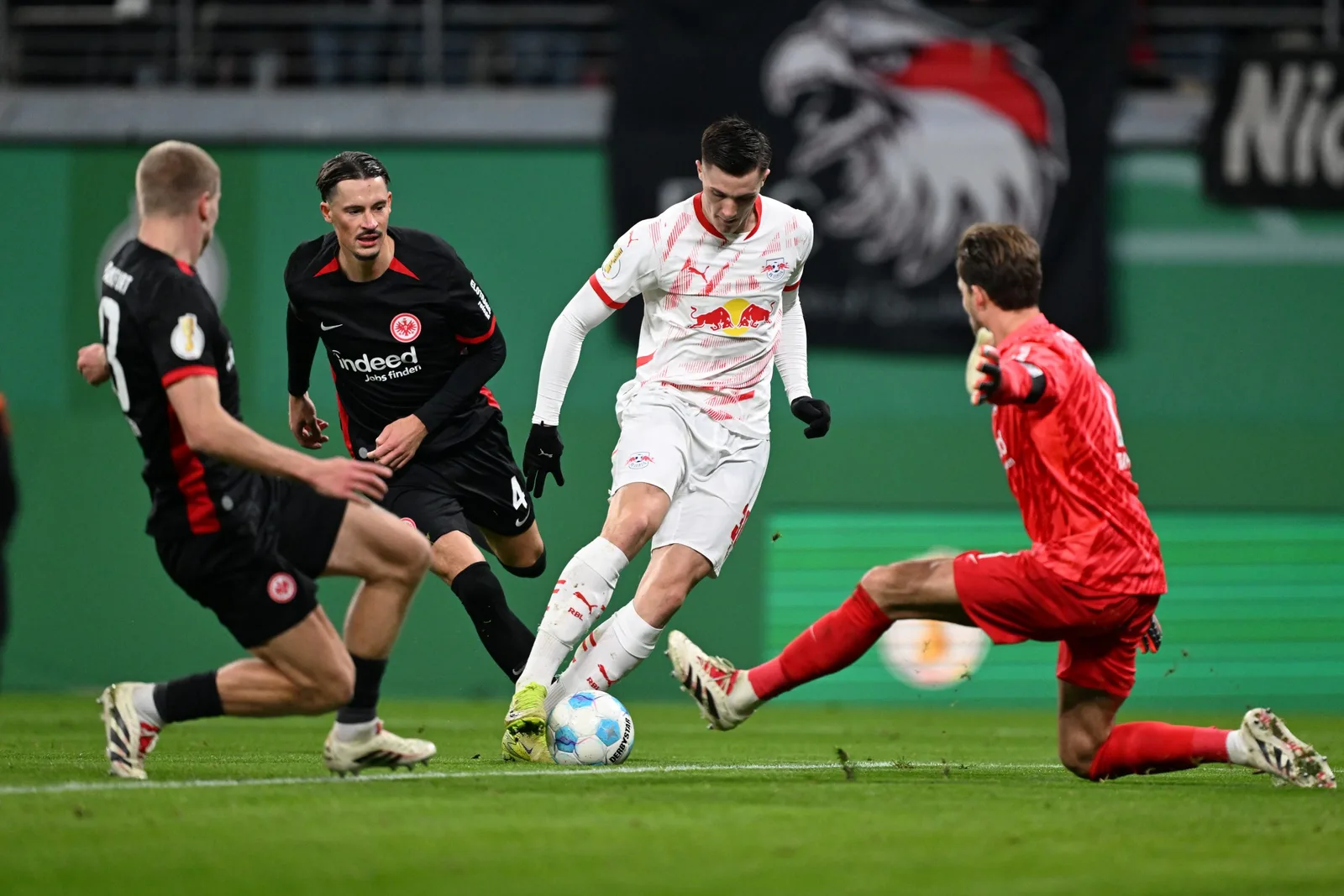 Dors-tu paisiblement, Lionel Messi ? Le brillant slalom de Šeško a impressionné l’Allemagne (VIDEO) – Šport TV