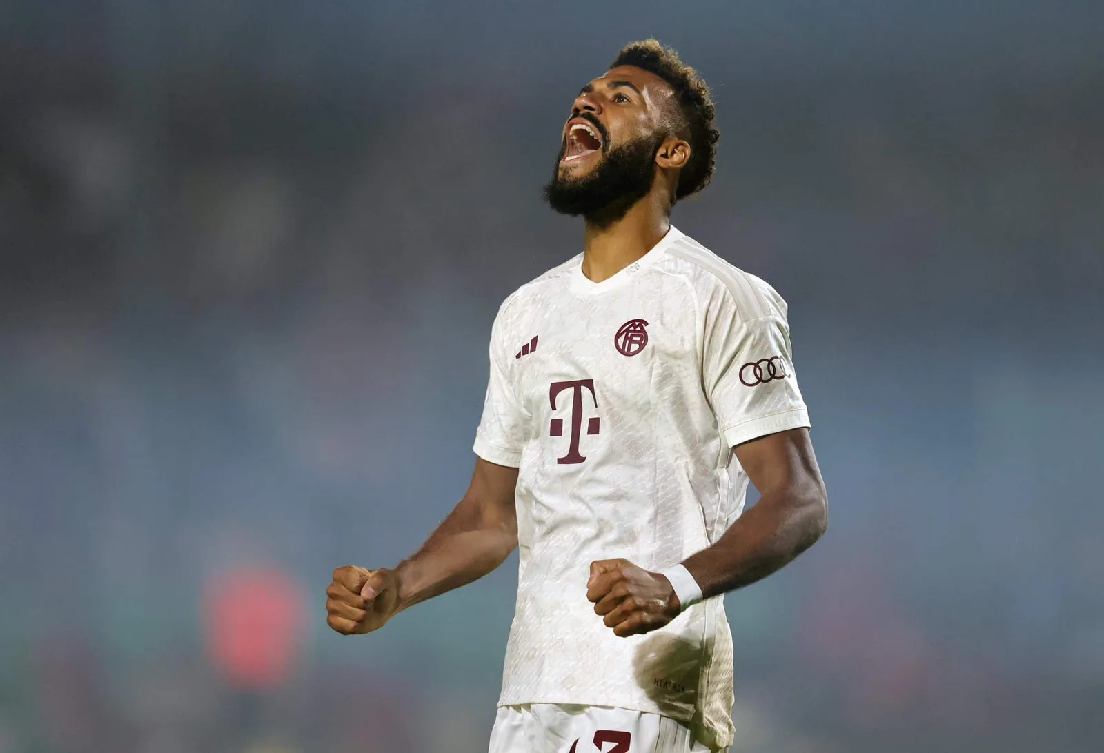 Transfert: Choupo Moting rejoint Lionel Messi en MLS