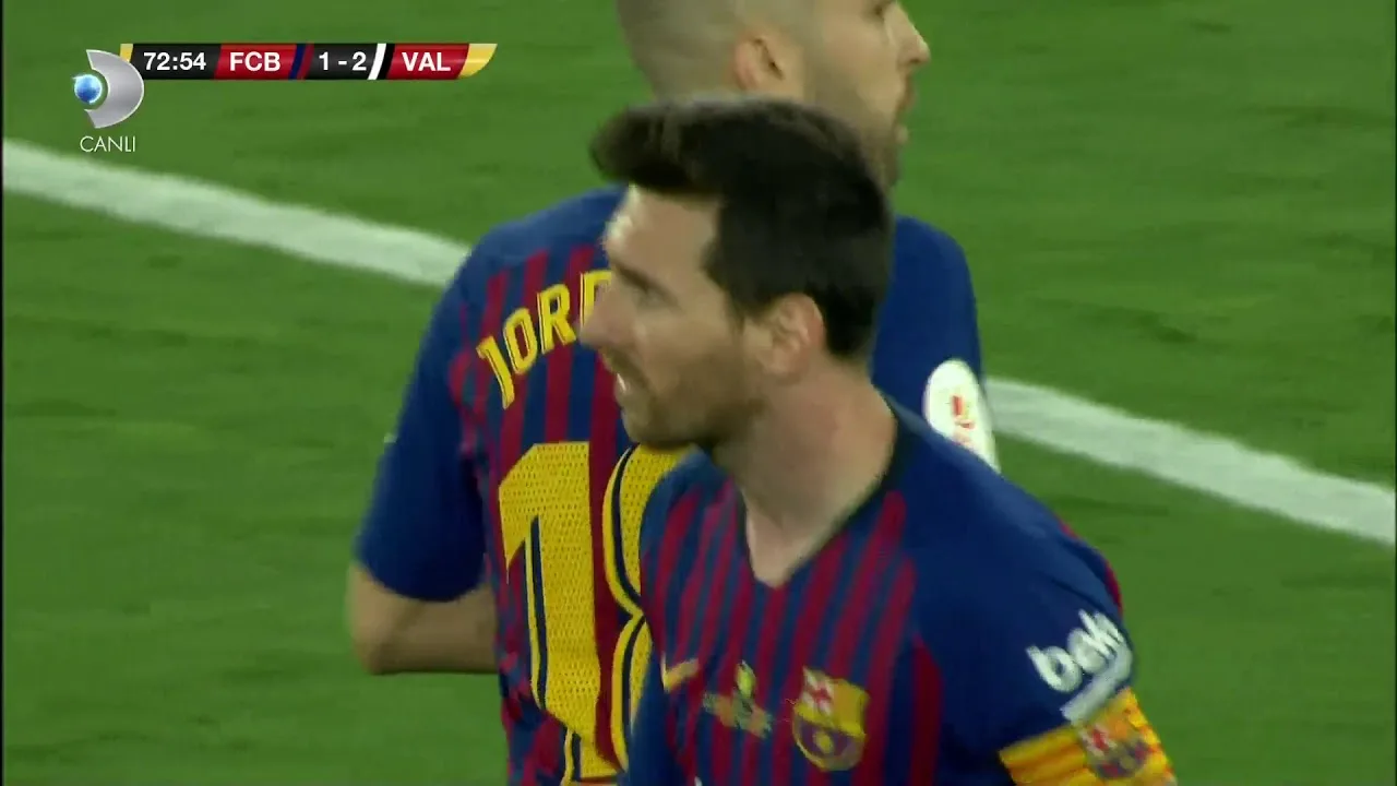 Leo Messi Goals VS Valencia (1-2)