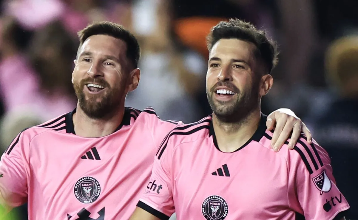 Les stars de l’Inter Miami Lionel Messi et Jordi Alba nommés dans le meilleur onze de la MLS 2024 : qui d’autre a été sélectionné ?