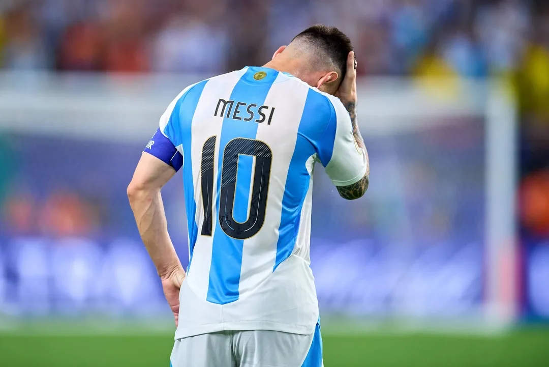 Football : L’Argentine et Lionel Messi fulminent contre l’arbitrage