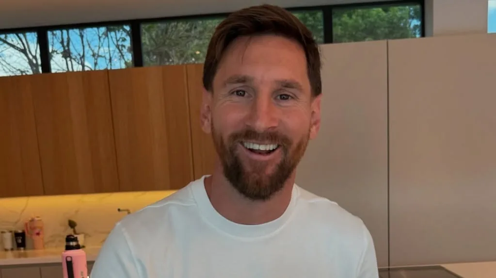 Après la rencontre avec Nicki Nicole, Lionel Messi a reçu chez lui un autre chanteur célèbre