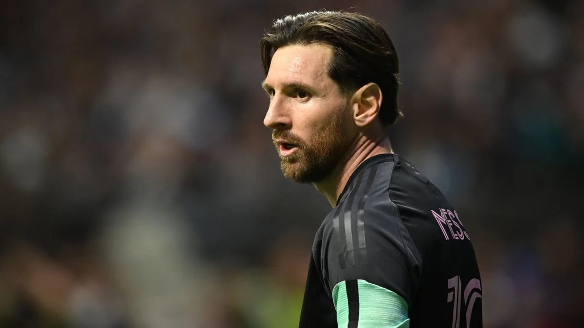 Une star de Canal+ traumatisée par Lionel Messi !