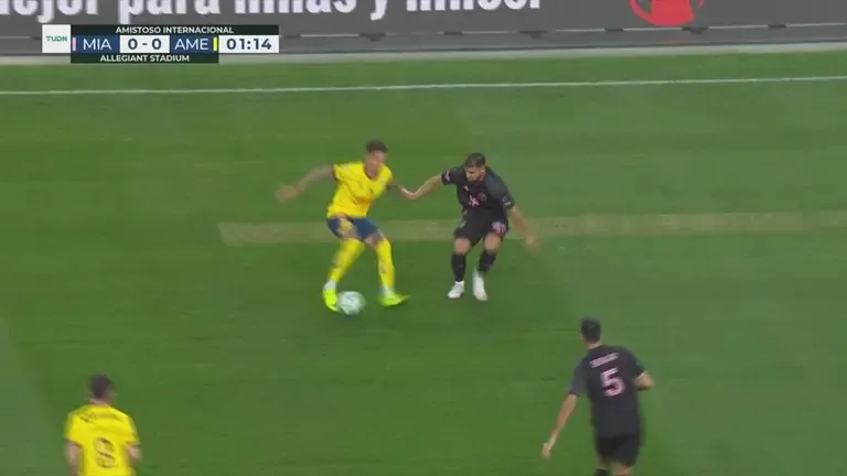 Lionel Messi reçoit des huées lors du match amical América vs. InterMiami | Football TUDN