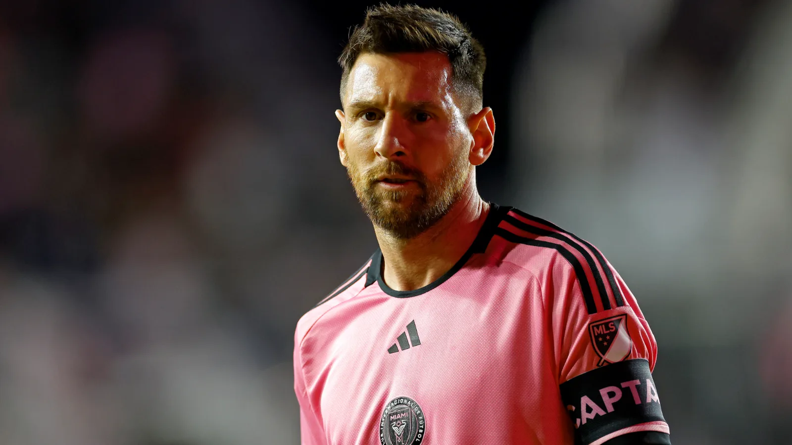 Le coéquipier de Lionel Messi s’est « gelé » pendant 10 secondes lors de la première séance d’entraînement avec l’Argentin GOAT à l’Inter Miami, en MLS.