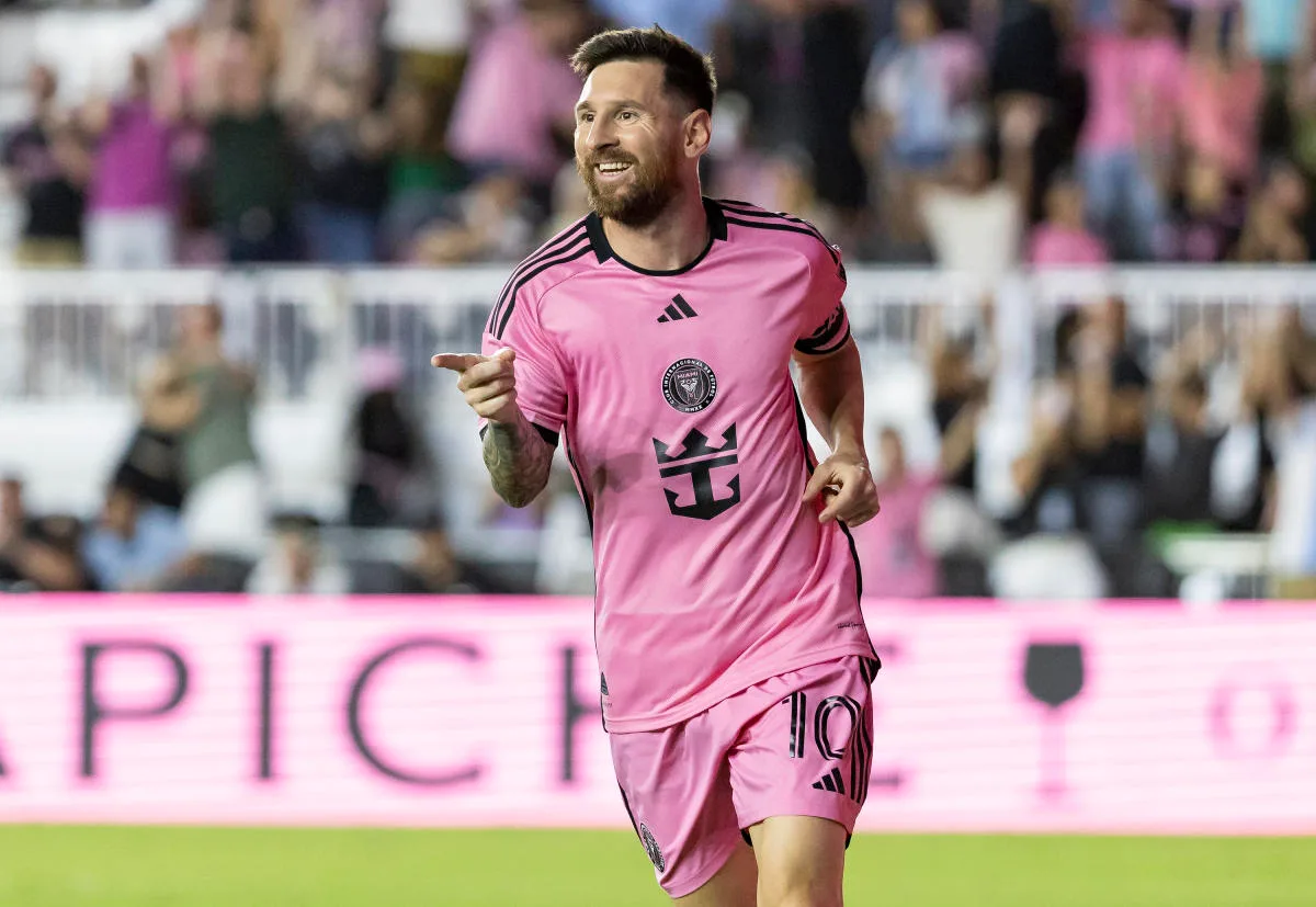 Pourquoi Lionel Messi NE reviendra PAS à Barcelone en prêt, bien qu’il soit lié à un déménagement hivernal