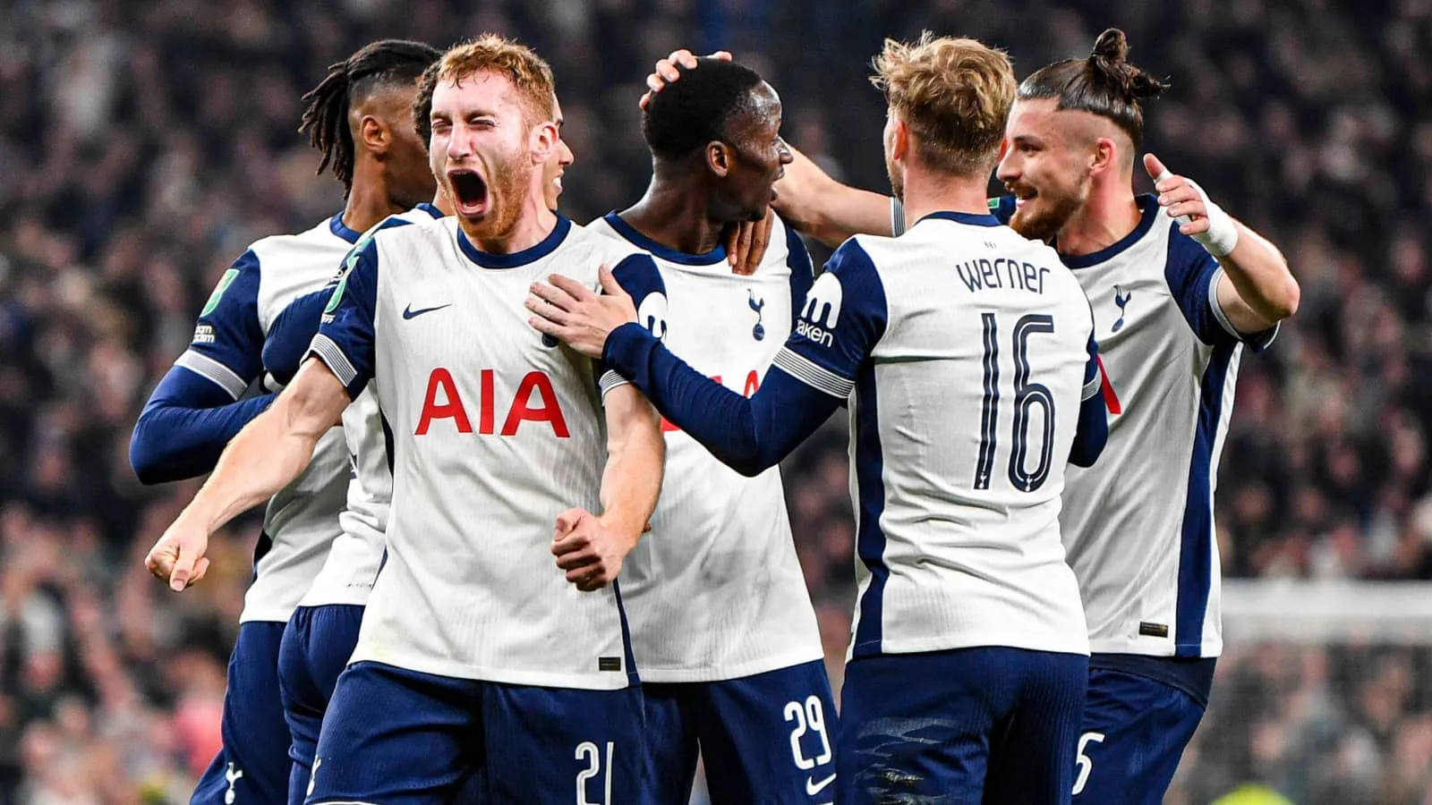 L’as de Tottenham comparé au « premier » Lionel Messi, les Spurs ayant déclaré qu’ils possédaient désormais une star de « classe mondiale »