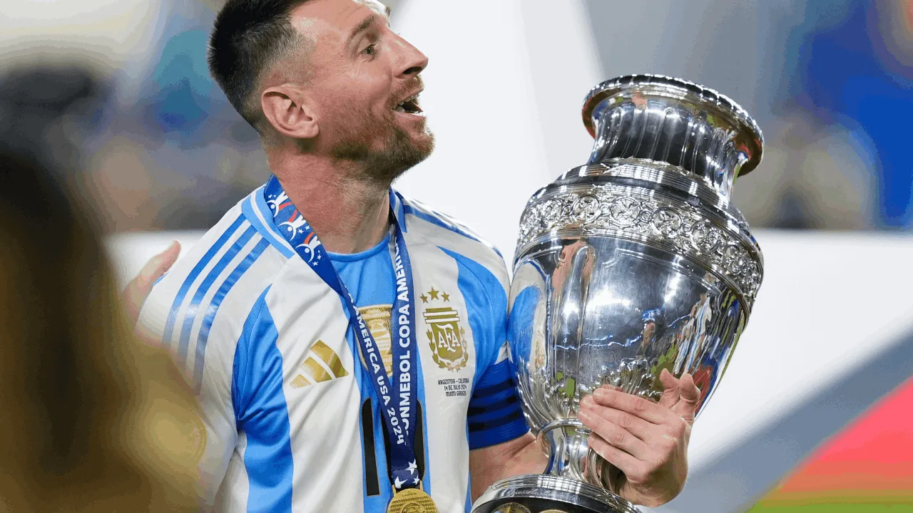 Lionel Messi remporte une nomination surprise pour les FIFA The Best Awards, Vinicius et Rodri inclus – Voir la liste complète