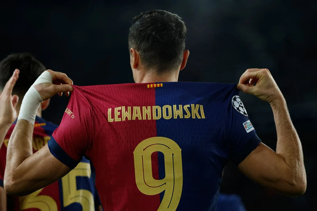Robert Lewandowski rejoint Cristiano Ronaldo et Lionel Messi dans le club des 100 buts