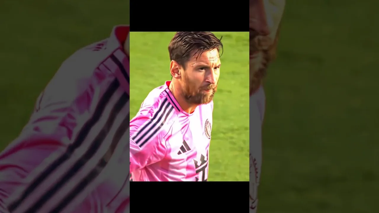 The best free kick tracker Leo Messi 🥶🤯. #messi