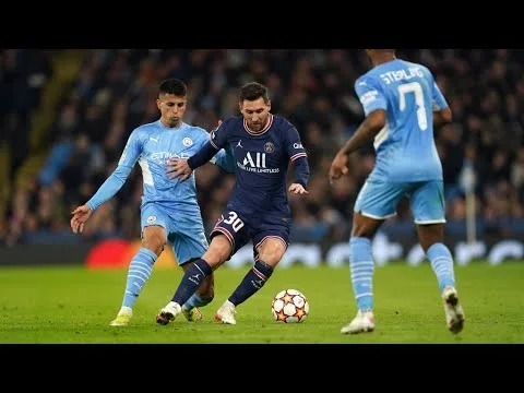 Lionel Messi Loves a Nutmeg Vs English Teams