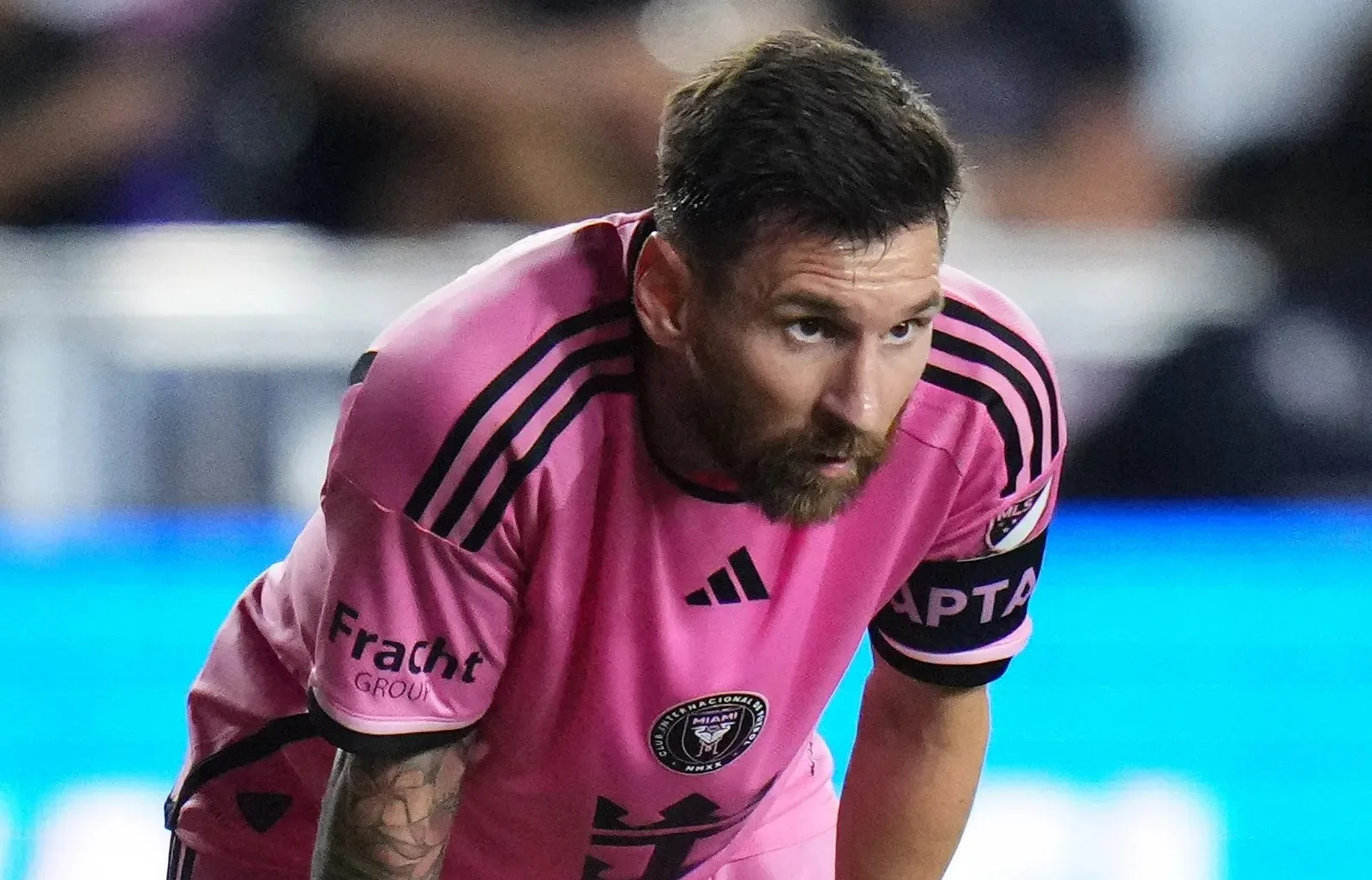 Lionel Messi critiqué pour avoir manqué la plus haute distinction civile américaine lors d’une cérémonie avec le président Biden