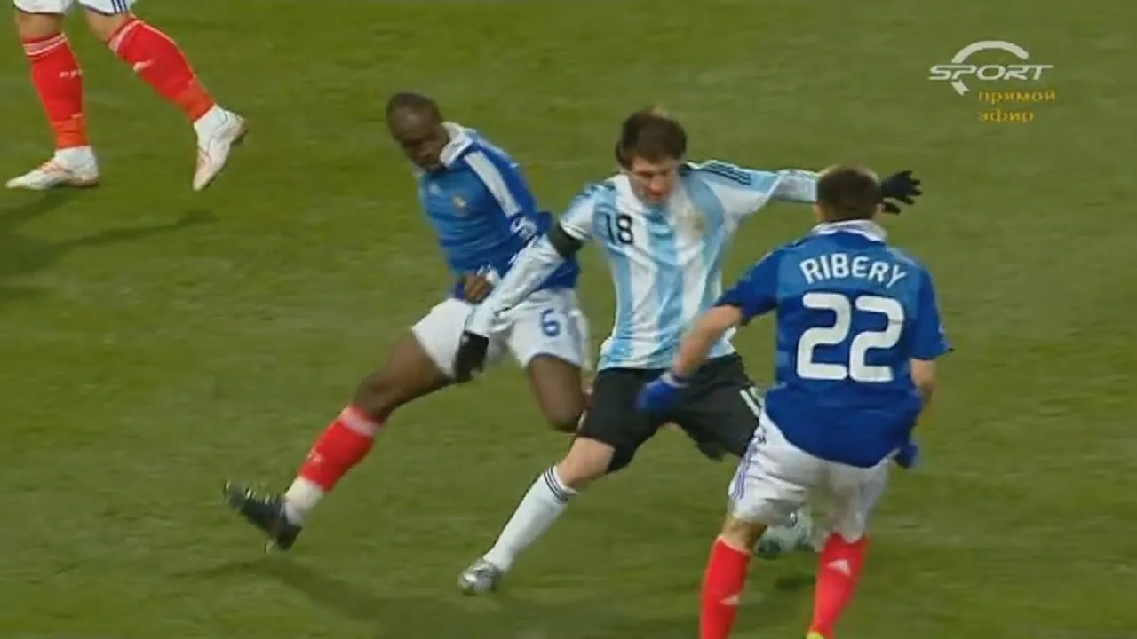 Lionel Messi Great Skill vs France (2008/2009) HD